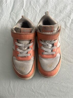 Nike Kids Orange and Cream Velcro Lace-Up Sneakers